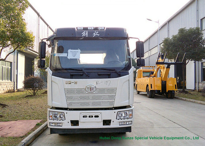 FAW Flatbed Wrecker Tow Truck 6 Wheeler For Car Carrier / Road Rescue