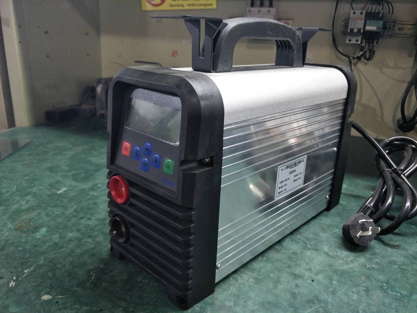 200MM HDPE Pipes And Fittings Electrofusion Welding Machine 60HZ