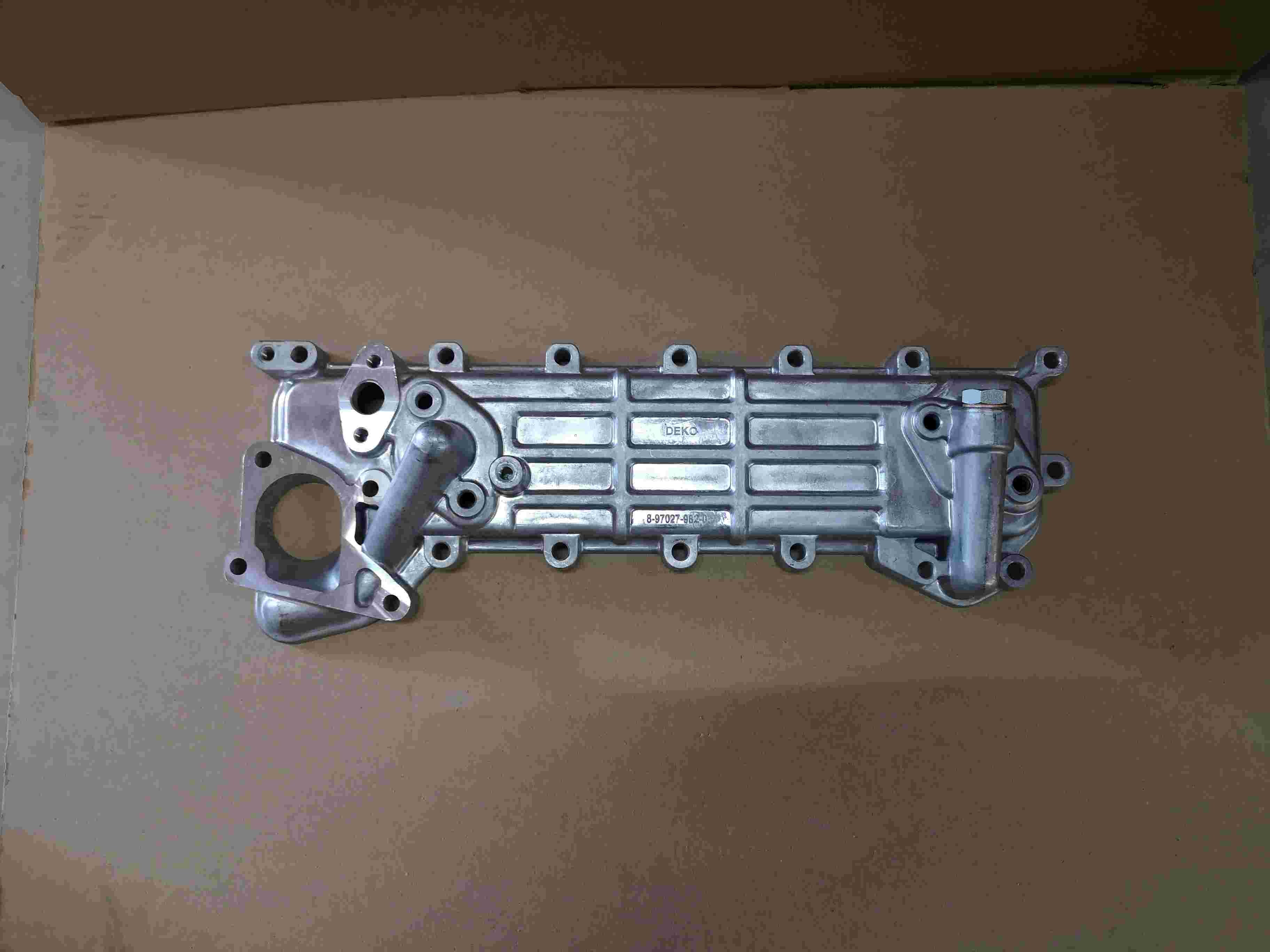 4HF1 4HG1 Engine Oil Cooler 8973852006 Assemble Include Case Cover And Cooler Core 4 Layers