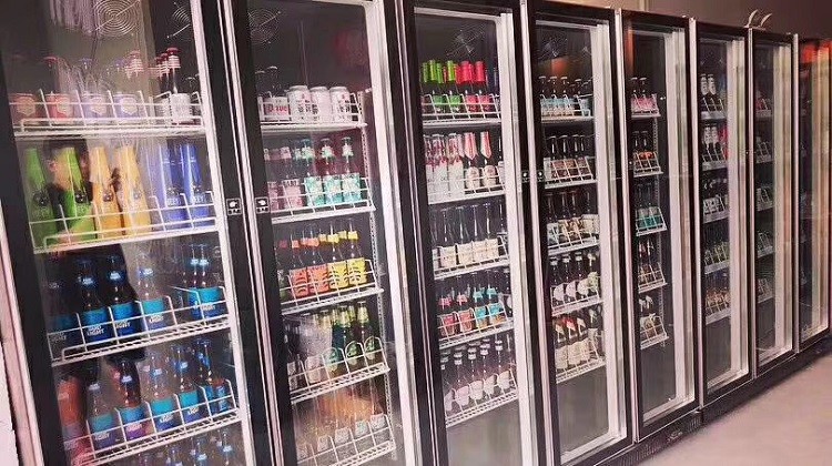 Bar Vertical Refrigerated Cooler Beer Bottle Display Fridge