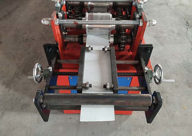 Hydraulic Profile Rolling Shutter Making Machine , Steel Roll Up Slats Shutter Door Machine