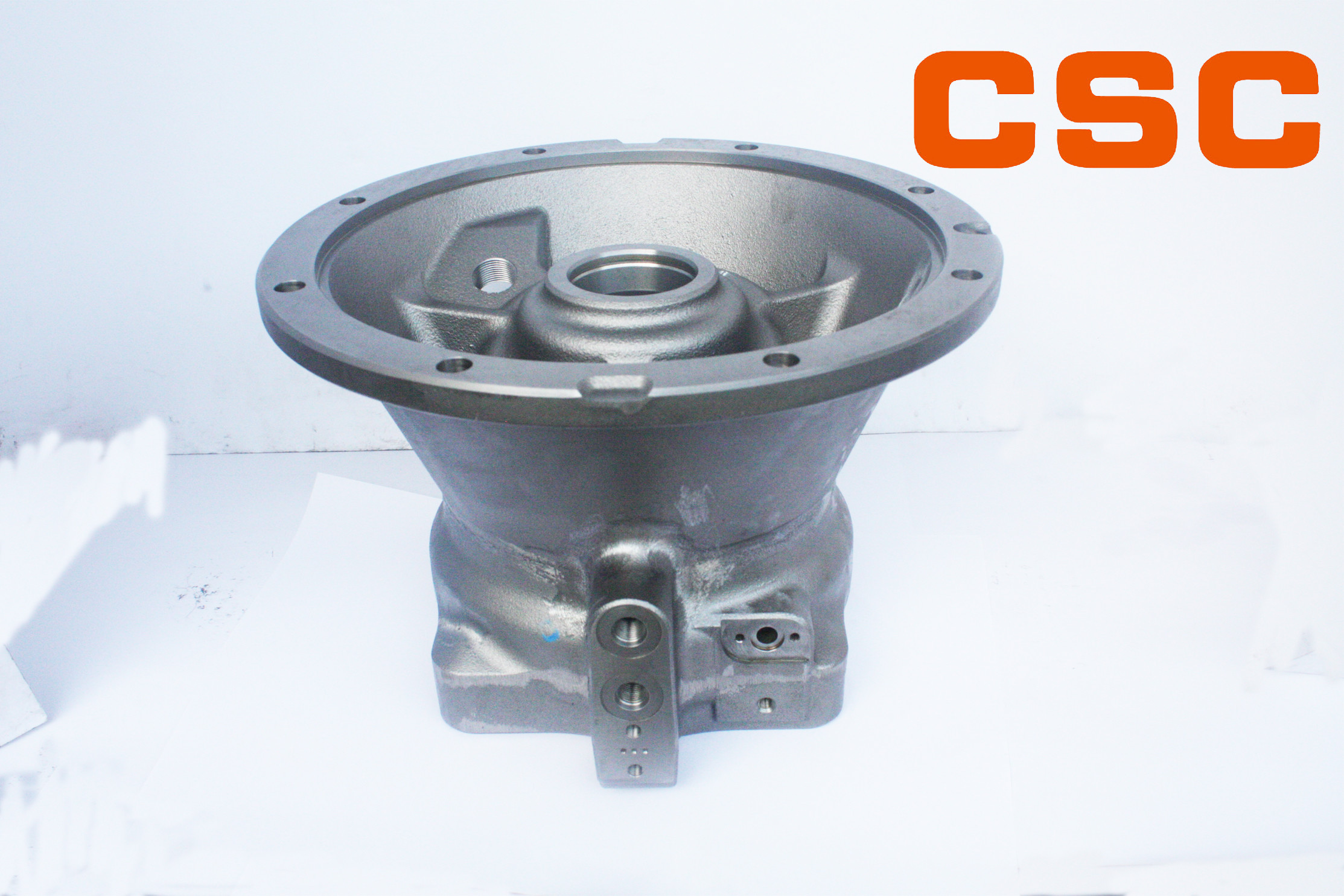 M2X146 Series Slewing Motor Housing / Excavator Spare Parts