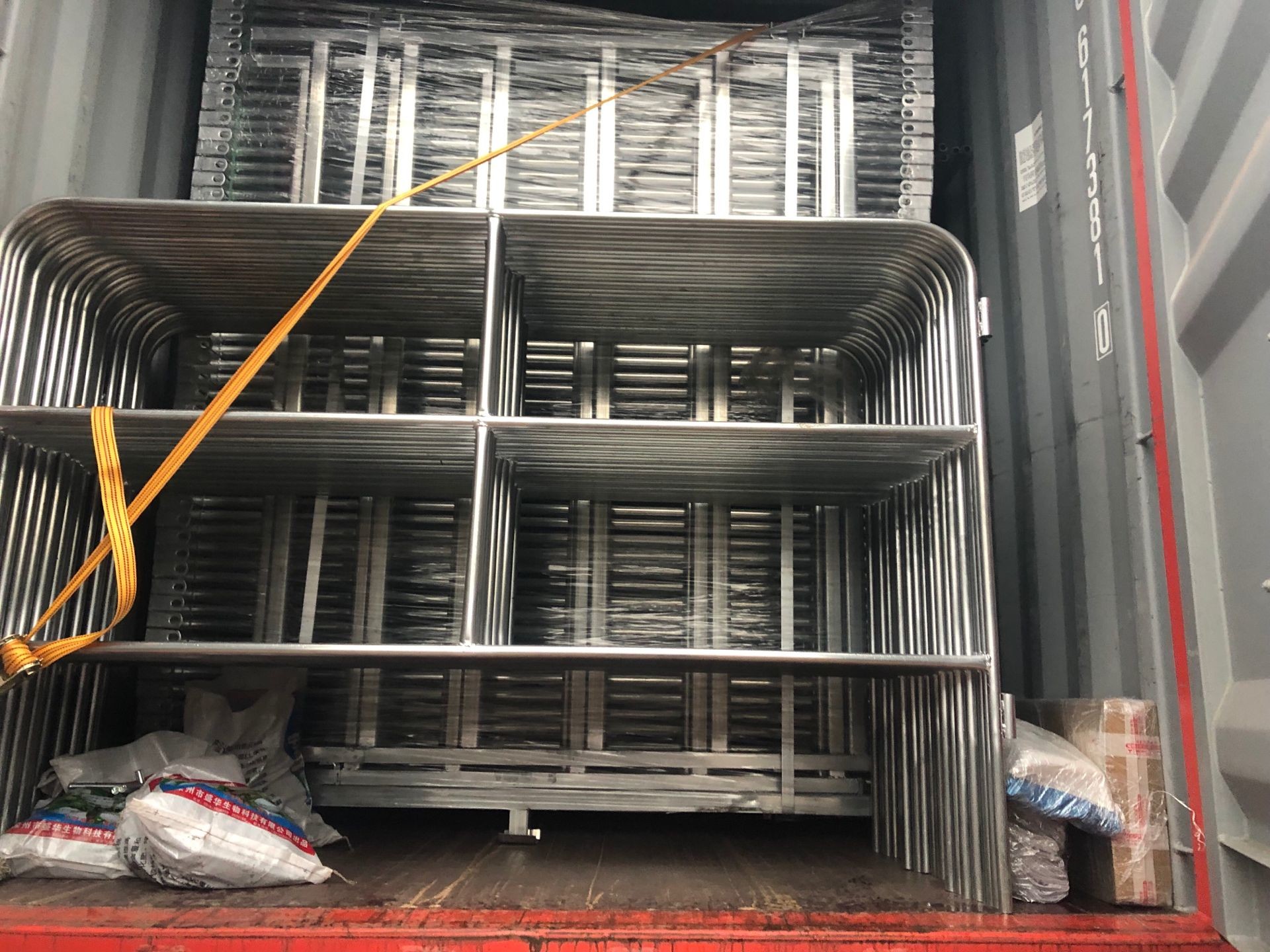 Mobile Rot Proof 1.35m Tall Livestock Handling Equipment For horse float