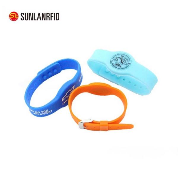 Quality Customised Cheap NFC RFID Silicone Wristband for sales for sale