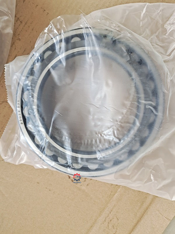 3003122 Spherical Roller Bearing 23022 110x170x45mm