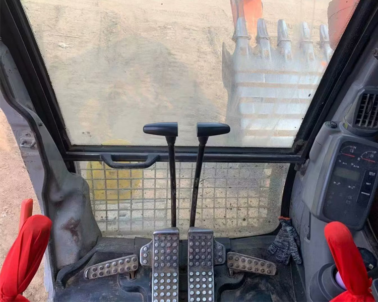 Japan Original 12Ton Hitachi 120 Excavator Track with Isuzu 120A