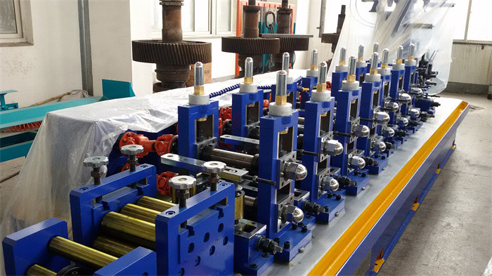 High Frequency Welding ERW Steel Pipe Making Machine With Straight Seam