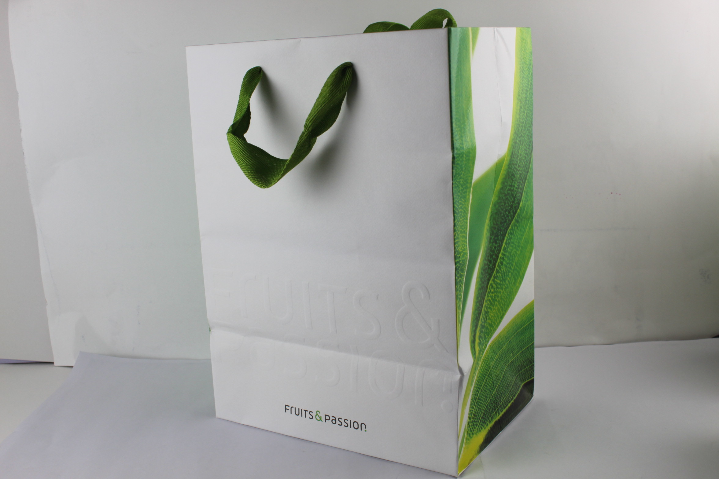Gloss Lamination Clothing Paper Bags
