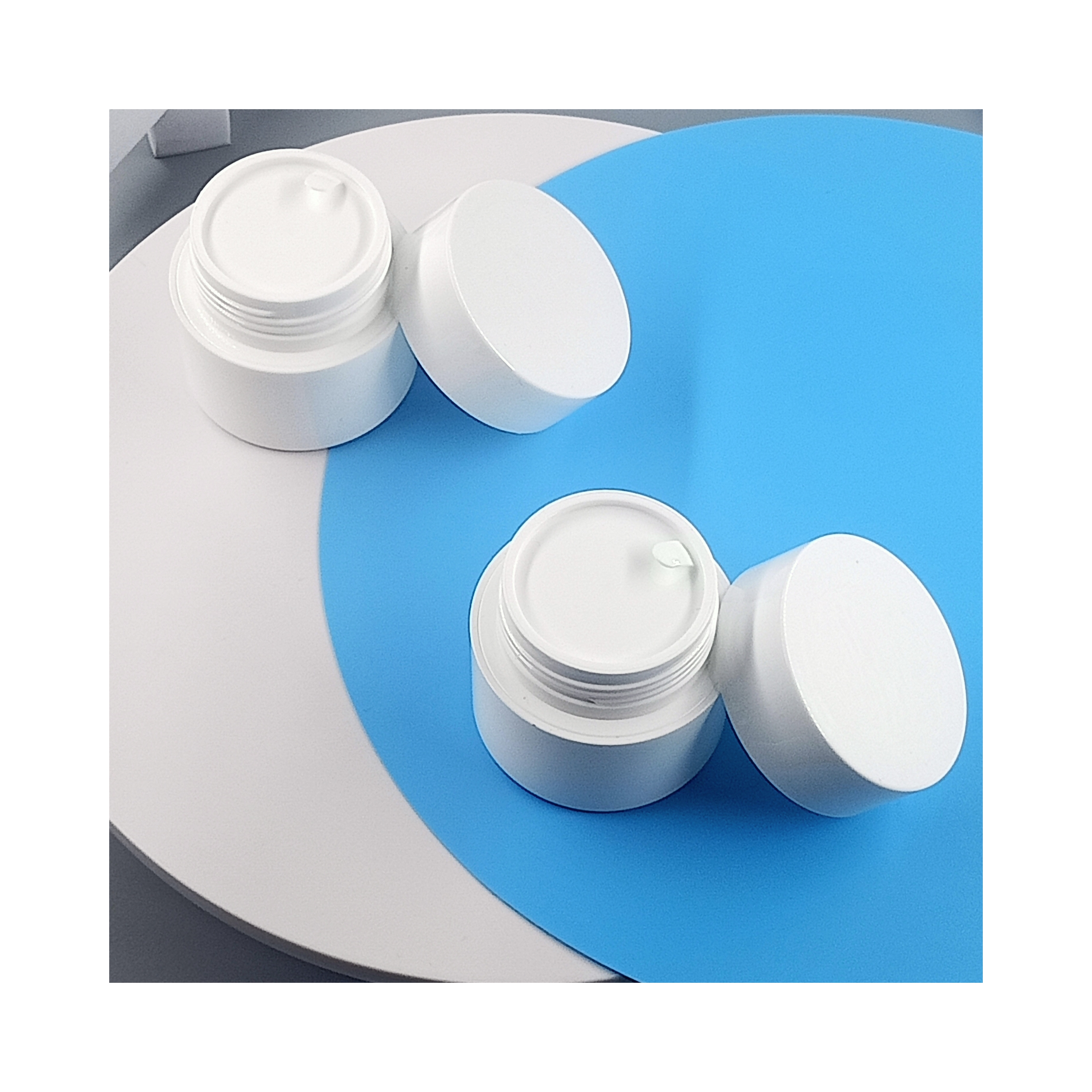 Plastic Cream Jar for Eye Cream in Customized Color Option