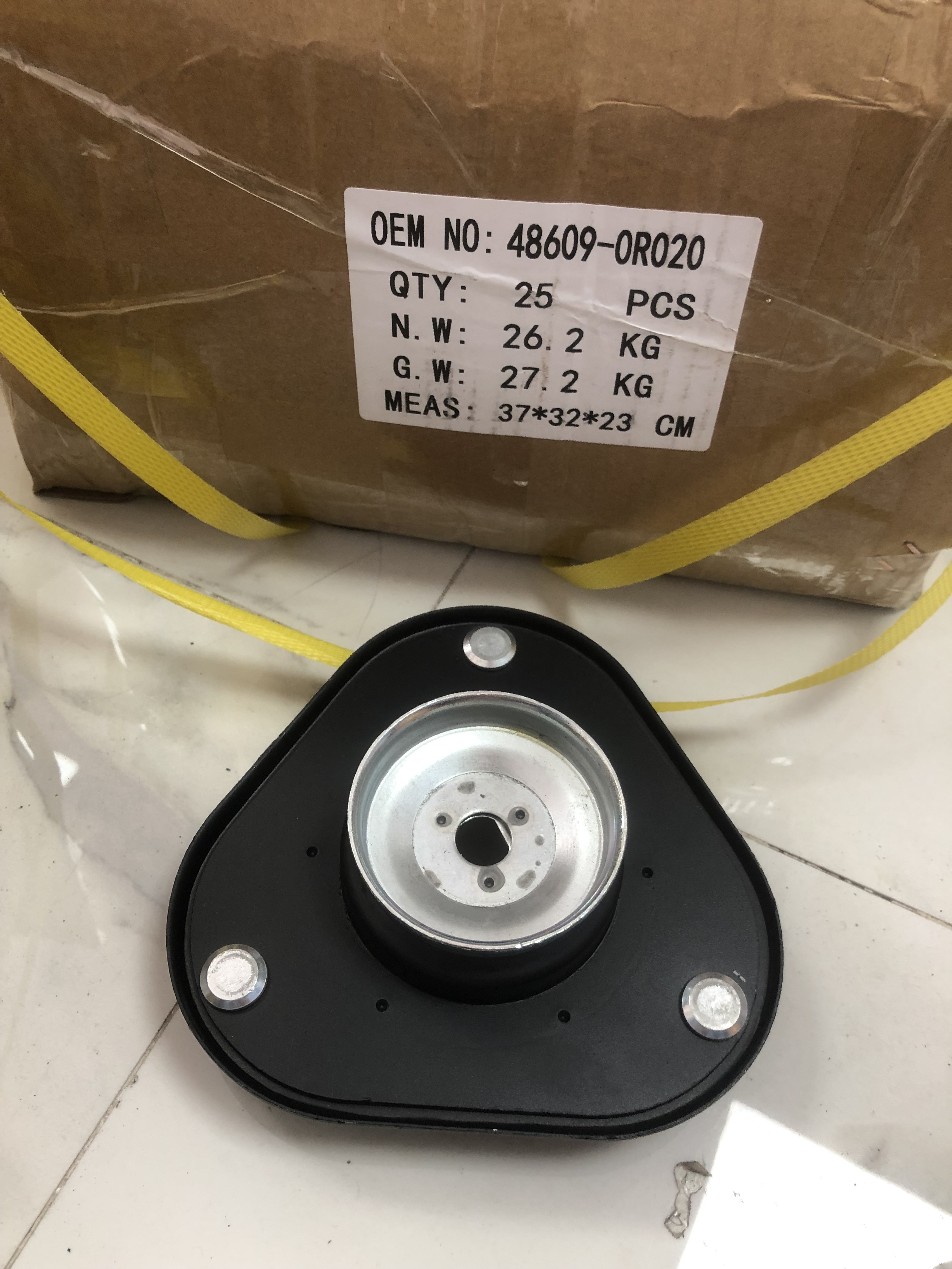 Front Axle Left Strut Mounting 48609-0R020 48510-21210 4851080548 For RAV4Ⅲ A3 2.04WD