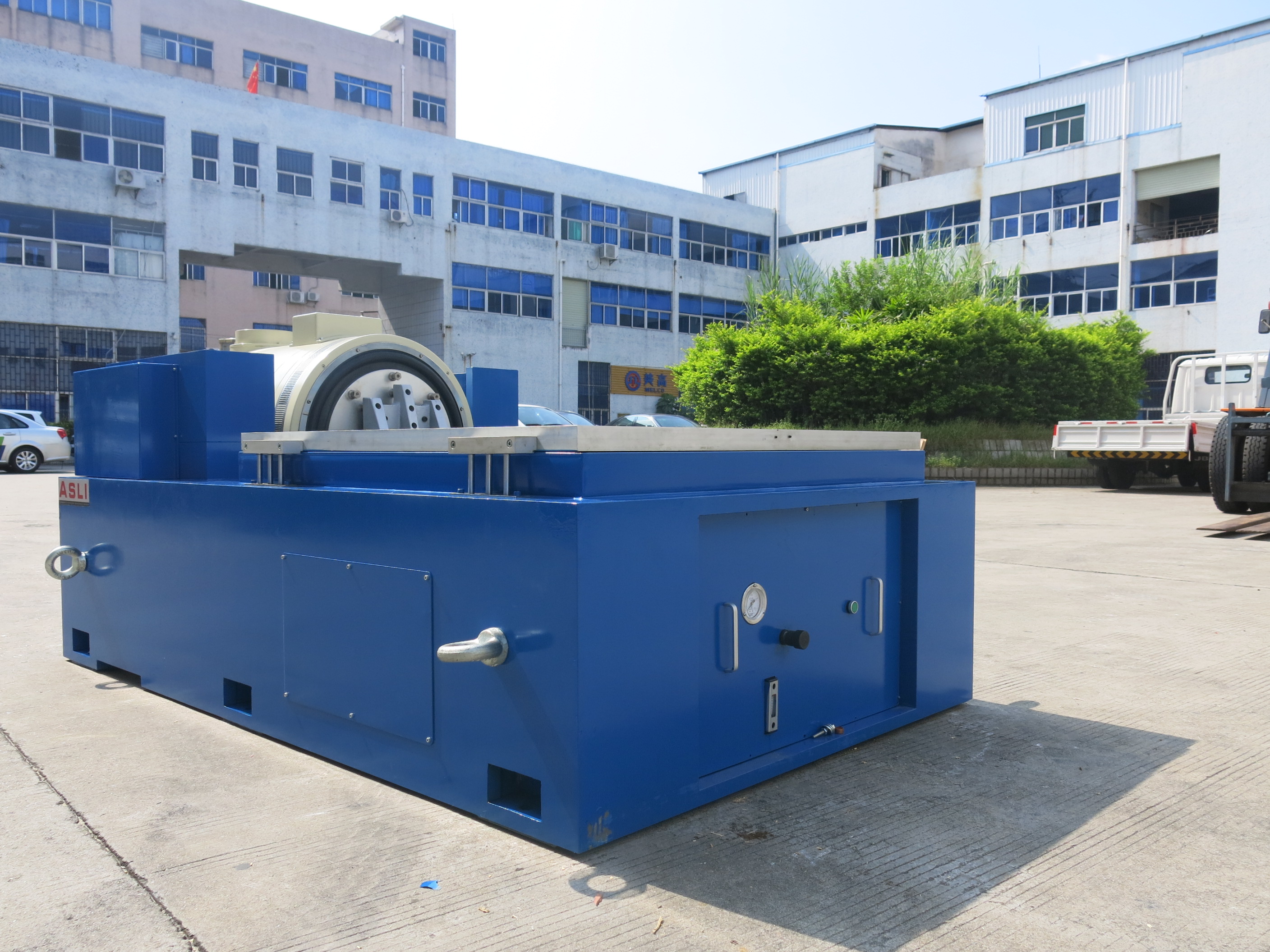 300KN Vibration Shaker System