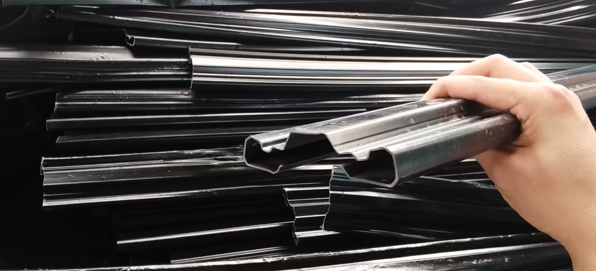 22kw Pvc Baseboard Profile Extrusion Line Twin Screw 8 Mters Long