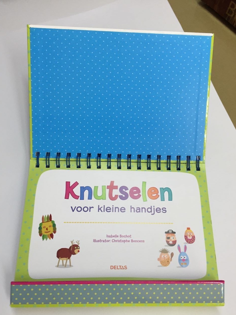 Colorful Yearly Calendar Spiral Bound Book Printing / Wire O Binding Services