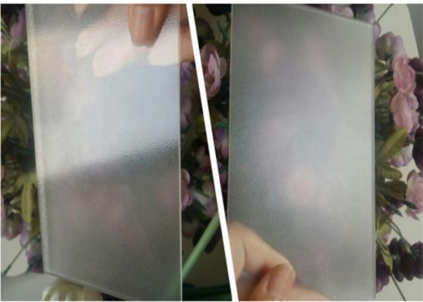 High Solar Transmittance Low Iron Toughened Glass Size Customized For Decorative