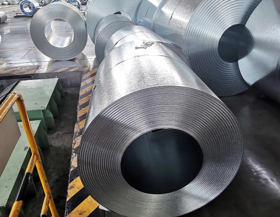 Prepainted Galvanized Steel Coil 610 mm Coated Colorful And Attractive Finishes
