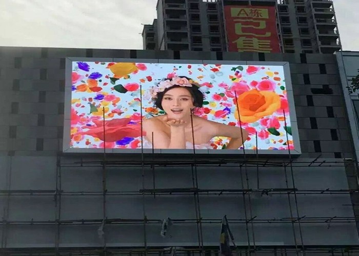 35W P10 SMD Outdoor LED Display 1/4 Scan Large Viewing Angle Energy Saving