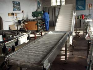 China Industrial Flat Top Chain Conveyor Belt System Aluminium Roller Track wholesale