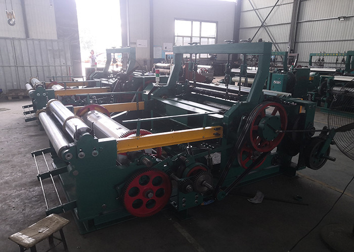 Fiberglass Plain Window Screen Machine With Wire Net Maximum Breadth 2300