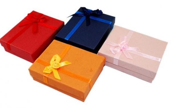Wholesale custom luxury gift packaging box wedding printed heart shaped paper cardboard paper gift box with lid bagease