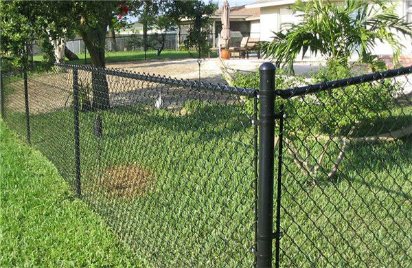 Hot dipped galvanized chain link fence