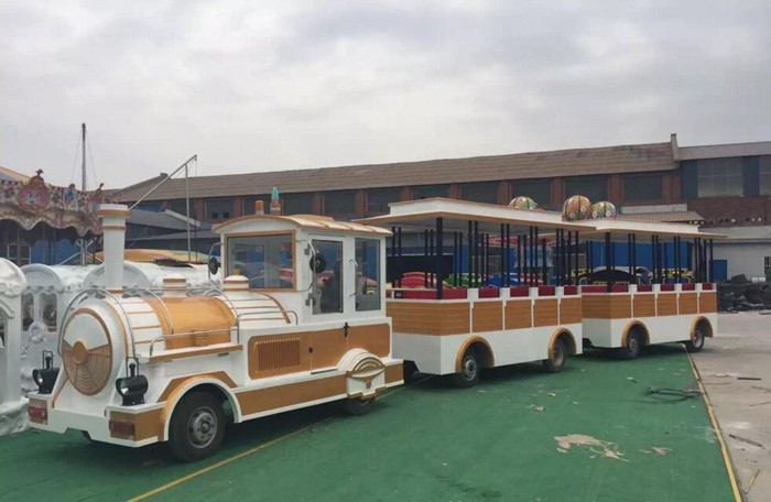 Customized Color Trackless Train Amusement Ride With FRP And Steel Material