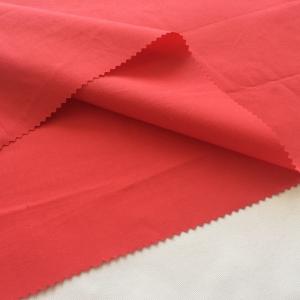 China Woven Poplin Fabric 45*45 TC Plain1/1 Polyester Cotton Blend Fabric For Shirts wholesale