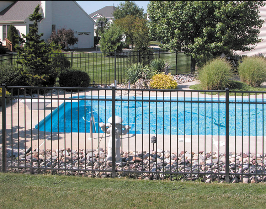 Strong 5ft Height Steel Tubular Fencing With Flat Top For Backyard