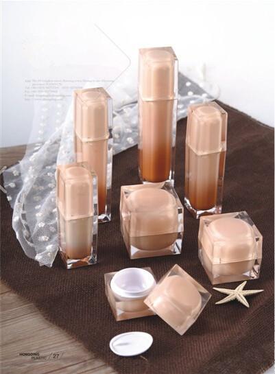 Quality luxury 15ml 30ml 50ml 100ml square cosmetic packaging acrylic lotion pump serum bottle for sale
