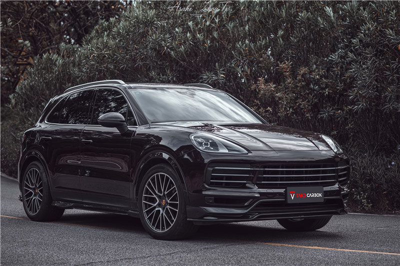 Auto Parts for Porsche Cayenne Fiber Body Kit Cayenne Carbon Fiber Front Spreader Spoiler