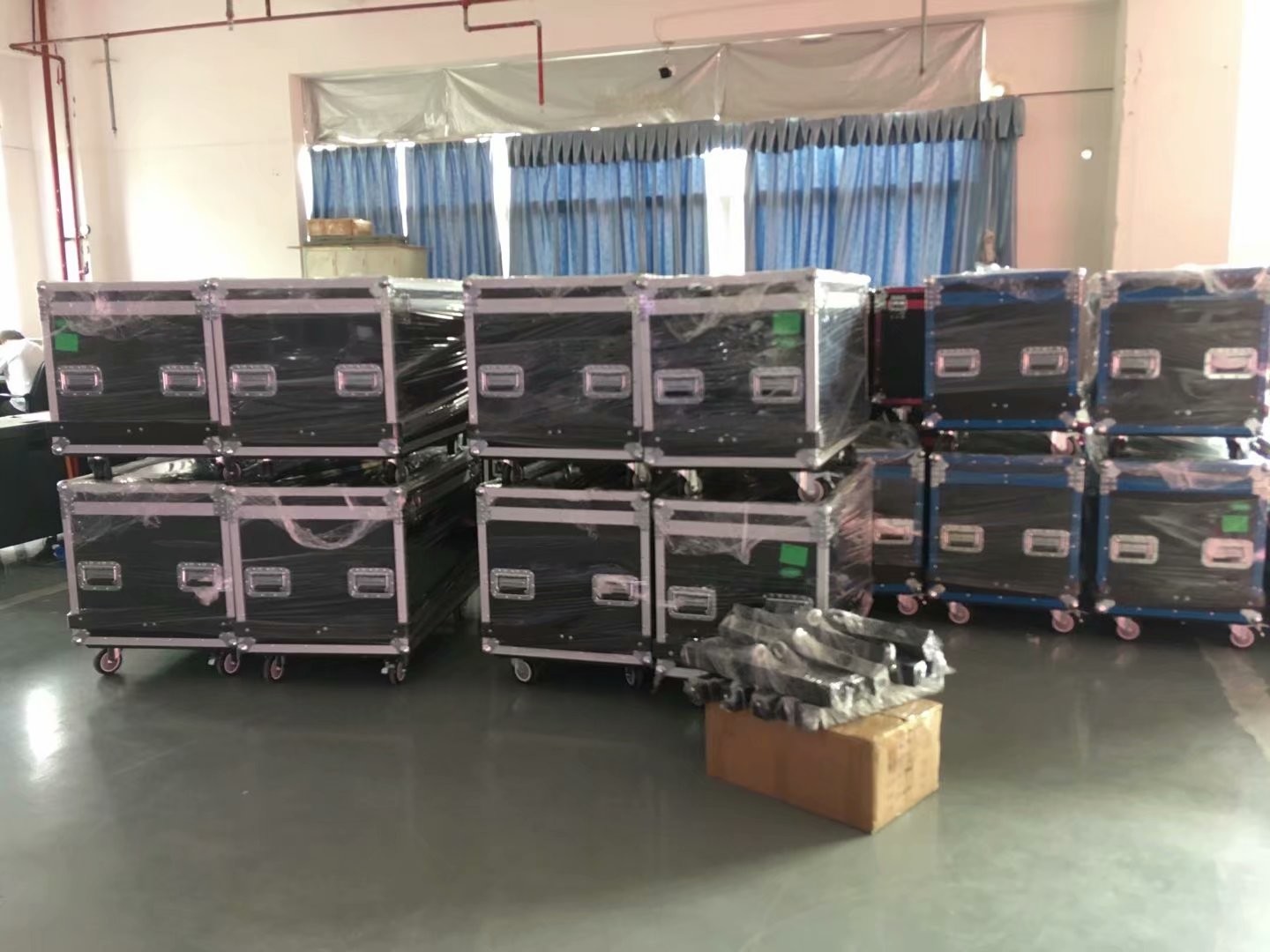 128x256dots Indoor Rental LED Screen P3.91 P4.81 Seamless Splicing