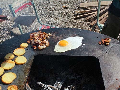 BBQ Fire Bowl Corten Steel Fire Pit With Grill Ring Outdoor Camping Corten Steel Brazier Simple BBQ Grill Fire Pit BBQ