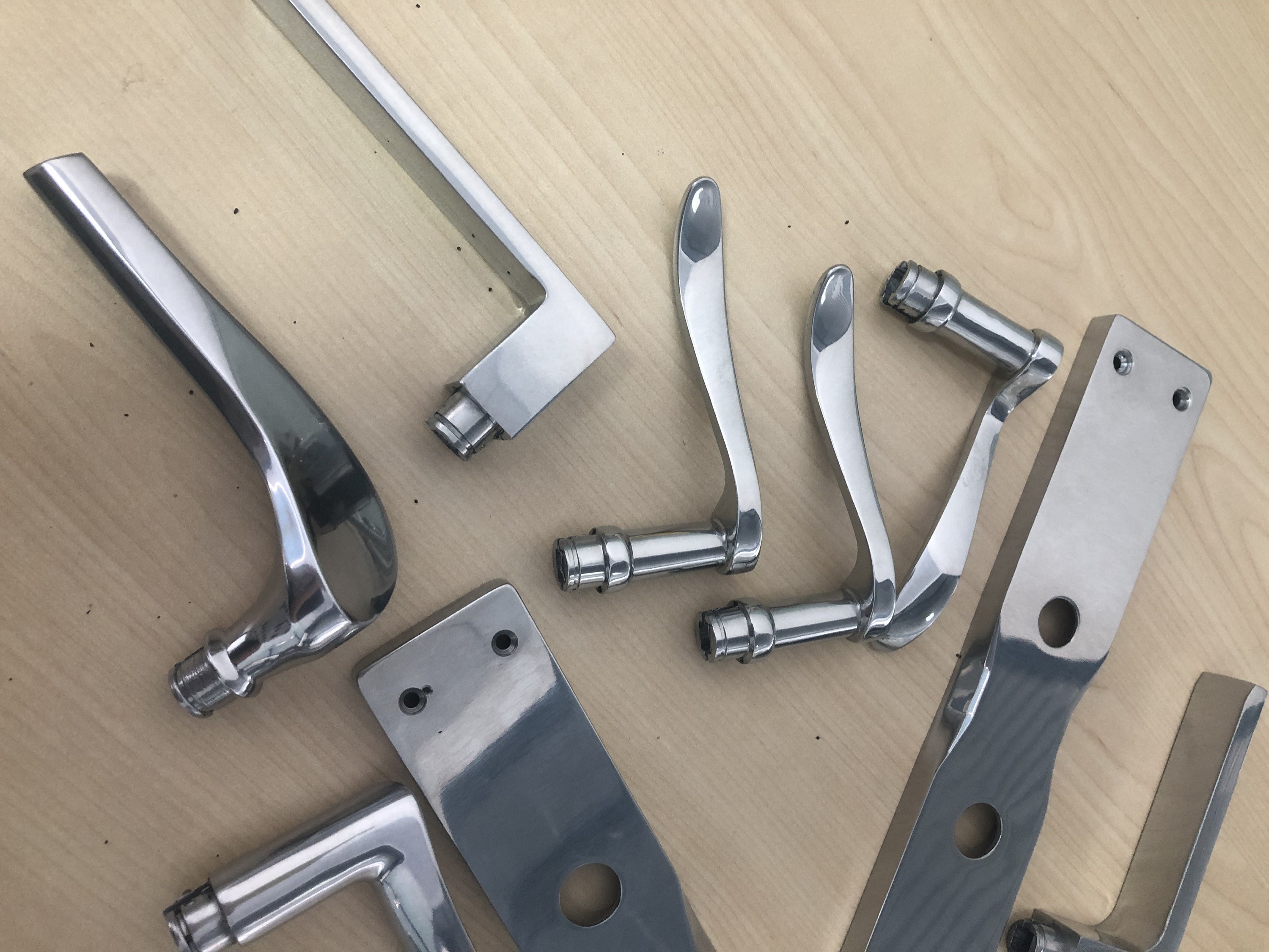 Four Six Axis CNC Grinding Machine For door handle