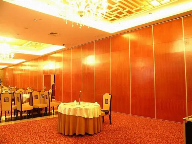 Red Color Soundproof Sliding Wooden Partition Wall Aluminum Frame